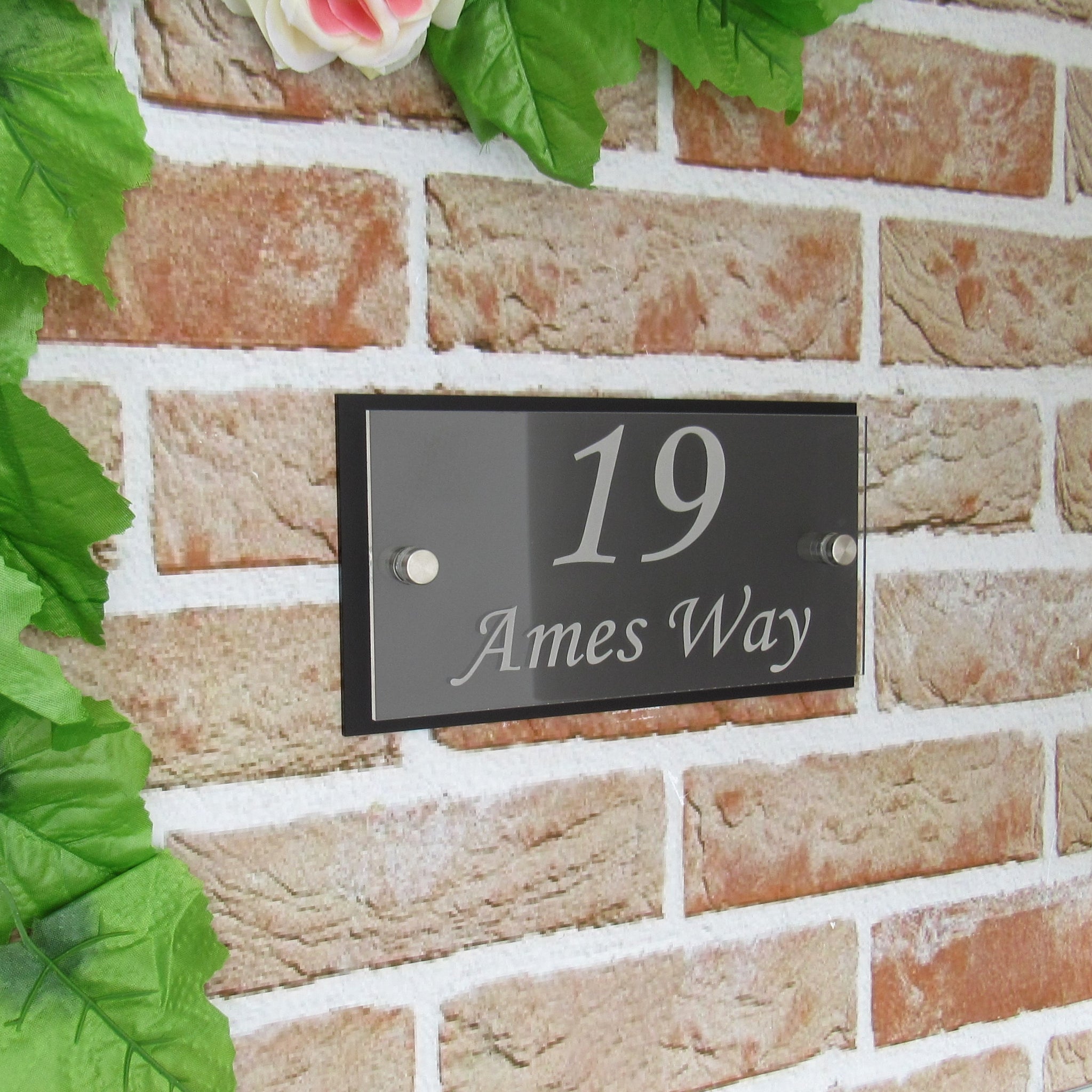 215mm x 115mm  house name/number plaque